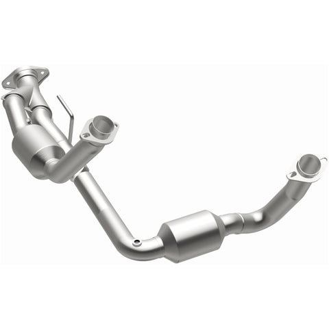 MagnaFlow 05-06 Jeep Grand Cherokee 5.7L Direct Fit Catalytic Converter - 4651709