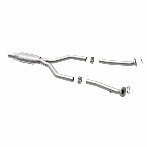 MagnaFlow Direct Fit Catalytic Converter 01-06 Lexus LS430 4.3L Rear - 51454