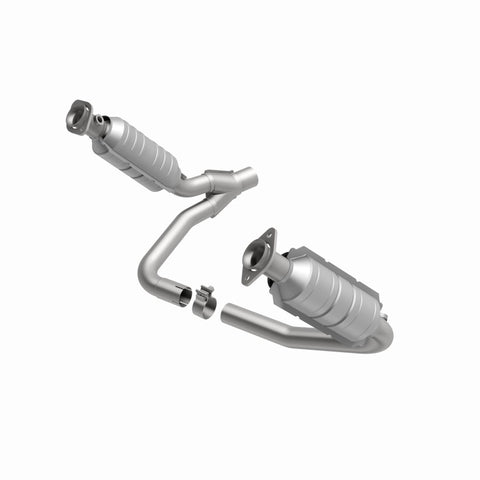 MagnaFlow Direct Fit Catalytic Conv 05-06 Dodge Dakota/2006 Mitsubishi Raider 3.7L Y-Pipe Assembly - 49462