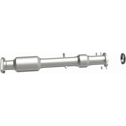 MagnaFlow Direct Fit Catalytic Converter 14-15 Toyota Highlander 3.5L - 52534