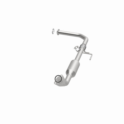 MagnaFlow Direct Fit Catalytic Converter OEM 2003-2004 Toyota Tundra Underbody - 47.125in Length - 4551404