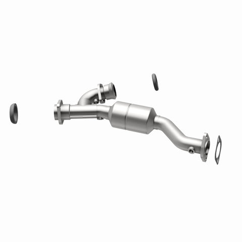 MagnaFlow Direct Fit Catalytic Converter 01-03 Montero 3L Passenger Side Front OEM - 49512
