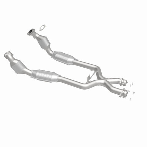 MagnaFlow Direct Fit Catalytic Converter 96-98 4.6L *California* - 441112