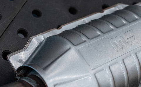 MagnaFlow Universal CARB Compliant Catalytic Converter 2in Inlet/Outlet 16in Length 6.375in Width - 339104