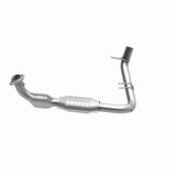 MagnaFlow Direct Fit Catalytic Converter 97-98 Ford Trucks 5.4L - 447129
