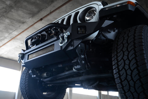 DV8 Offroad 18-23 Jeep Wrangler JL / 20-23 Jeep Gladiator JT FS-7 Mid-Width Winch Front Bumper - FBJL-07
