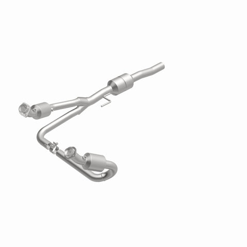 MagnaFlow Direct Fit Catalytic Converter 02-03 Dodge Durango - 458048