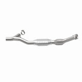 MagnaFlow Direct Fit Catalytic Converter 97-98 Ford Trucks 5.4L - 447130