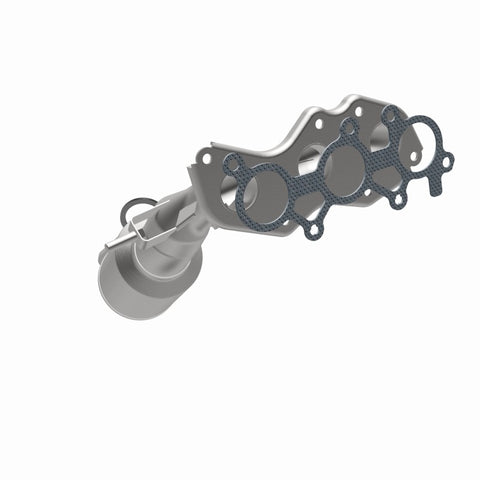 MagnaFlow Direct Fit Catalytic Converter 14-15 Toyota Highlander 3.5L Manifold - 52545