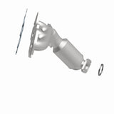 MagnaFlow Direct Fit Catalytic Converter 14-15 Toyota Highlander 3.5L Manifold - 52545