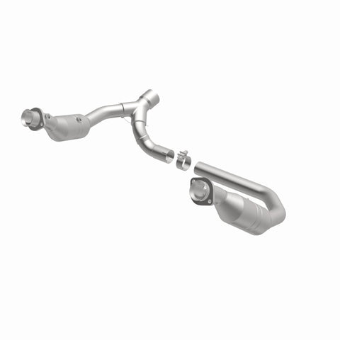 MagnaFlow Direct Fit Catalytic Converter 06-07 Ram 1500 4.7L Underbody - 52291