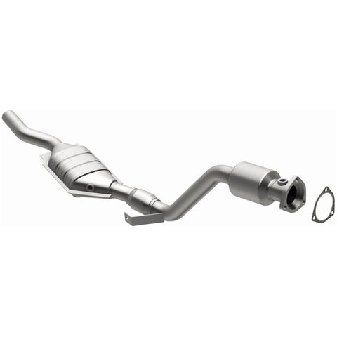 MagnaFlow Direct Fit Catalytic Converter 03 Volkswagen Passat 2.8L - 444333