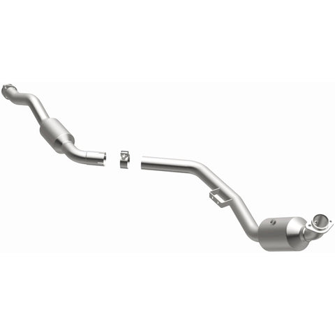 MagnaFlow Direct Fit Catalytic Converter OEM 2007 Mercedes-Benz E350 Underbody - 67.5in Length - 5411665