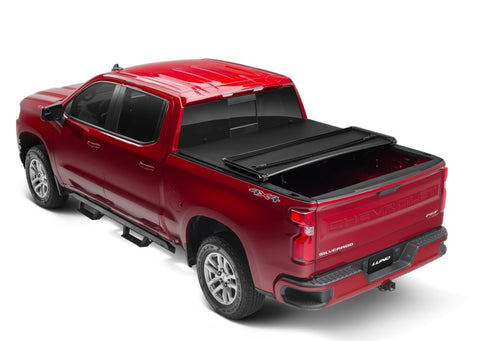 Lund 14-17 Chevy Silverado 1500 (5.5ft. Bed) Genesis Tri-Fold Tonneau Cover - Black - 950192