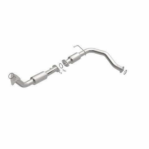 MagnaFlow 08-17 Toyota Sequoia 5.7L CARB Compliant Direct-Fit Catalytic Converter - 5582559