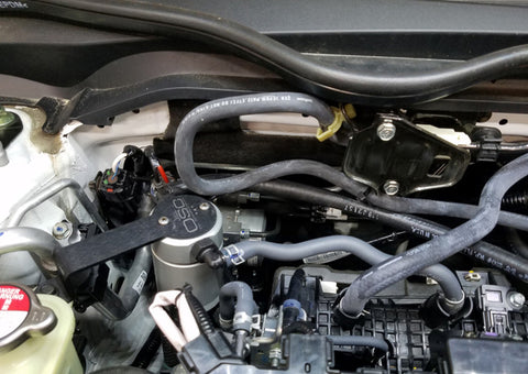 J&L 16-21 Honda Civic 1.5L Turbo (EX & Si) Passenger Side Oil Separator 3.0 - Clear Anodized - 3102P-C