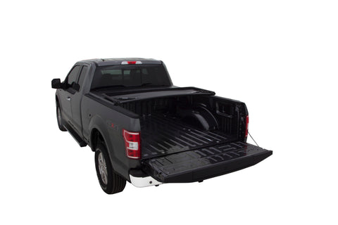 Lund 14-17 Chevy Silverado 1500 (5.5ft. Bed) Genesis Tri-Fold Tonneau Cover - Black - 950192