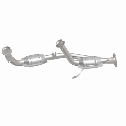 MagnaFlow Direct Fit Catalytic Converter 96-99 Ford Taurus3.0L 50S - 444023