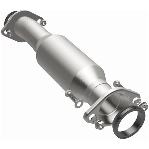 MagnaFlow Direct Fit Catalytic Converter 06-07 Mazda 6 2.3L OEM Underbody - 21-311