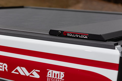Roll-N-Lock 2020 Jeep Gladiator 5ft bed M-Series Retractable Tonneau Cover - LG496M