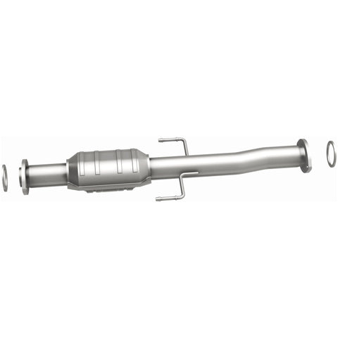 MagnaFlow Direct Fit Catalytic Converter 02-03 Toyota Tacoma 2.4L - 23757