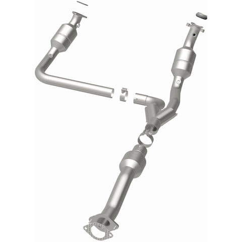 MagnaFlow Conv Direct Fit 2011-2014 Express 1500 4.3L Underbody - 52134