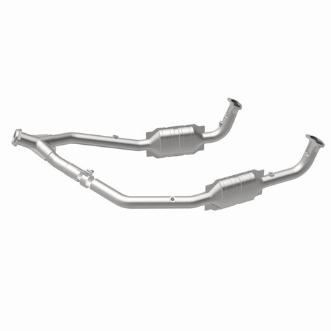 MagnaFlow Direct Fit Catalytic Converter 99-04 LR Discovery V8 OEM - 49720