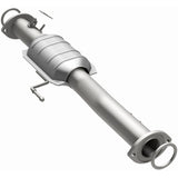 MagnaFlow Direct Fit Catalytic Converter 99-02 4Runner 3.4L rear OEM - 49579