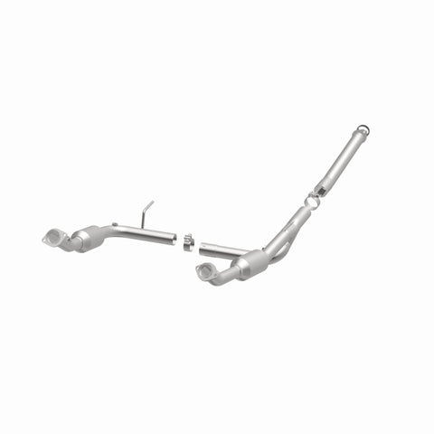 MagnaFlow Direct Fit Catalytic Converter OEM 2004-2005 Ford Explorer/Mercury Mountaineer Underbody - 4551013