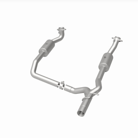 MagnaFlow 09-13 Ford E-350 Super Duty V10 6.8 OEM Underbody Direct Fit Catalytic Converter - 21-599