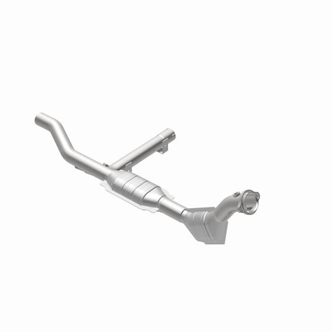 MagnaFlow Direct Fit Catalytic Converter 97-98 Ford Expedition 4.6 - 93130