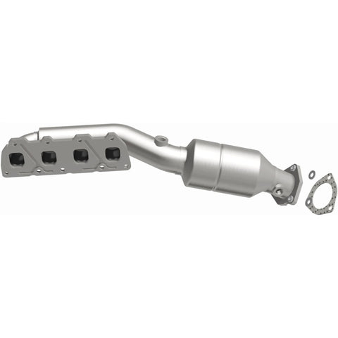 MagnaFlow Direct Fit Catalytic Converter 02-04 VW Passat 4.0L - 51213