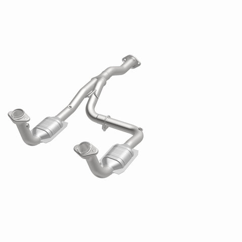 MagnaFlow Direct Fit Catalytic Converter 07 Jeep Liberty 3.7L - 23957