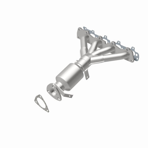 MagnaFlow Direct Fit Catalytic Converter 04-05 Chevrolet Malibu/Classic 2.2L (CA Emissions) - 452304