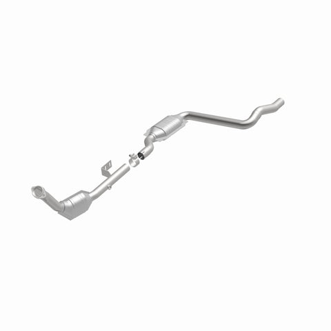MagnaFlow Direct Fit Catalytic Converter 2003 ML350 3.7L Underbody - 52116