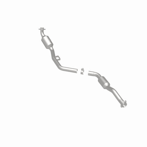 MagnaFlow Direct Fit Catalytic Converter OEM 2007 Mercedes-Benz E350 Underbody - 67.5in Length - 5411665