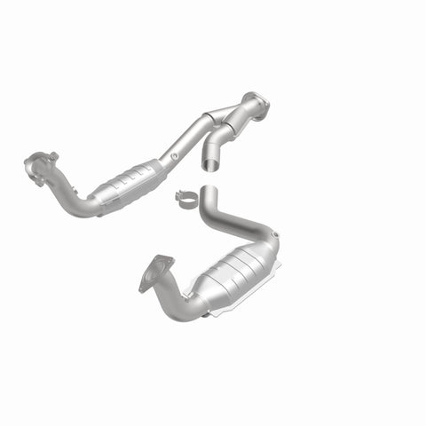 MagnaFlow Direct Fit Catalytic Converter 03-06 Chevy SSR 5.3/6.0 OEM - 49580