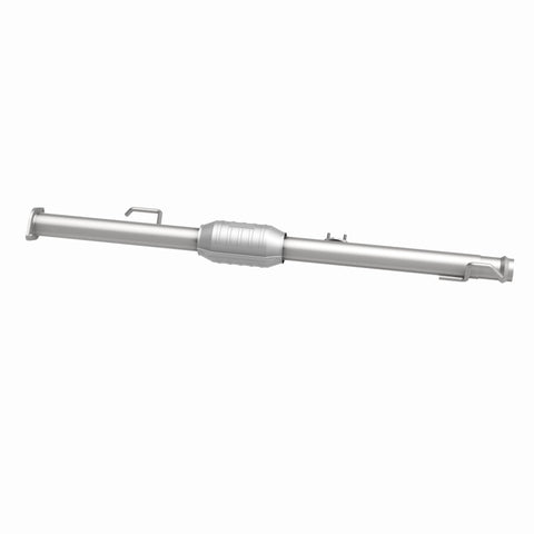 MagnaFlow Direct Fit Catalytic Converter 00-04 Tundra 3.4L rear OEM - 49704