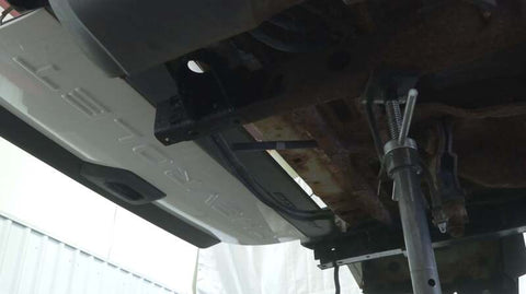Rust Buster Avalanche/Suburban/Yukon Rear Body Frame Mount - RB7416