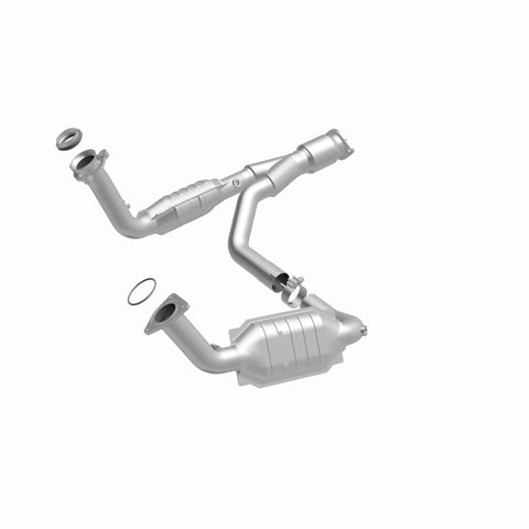 MagnaFlow Conv DF 06-09 TB/Envoy 5.3/6.0 OEM - 49650