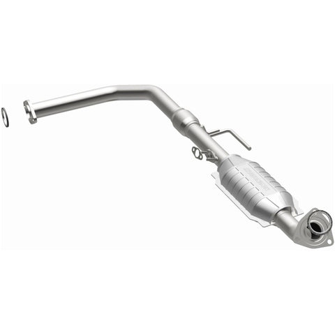 MagnaFlow Direct Fit Catalytic Converter 00-02 Tundra 4.7L 4WD FL - 447976