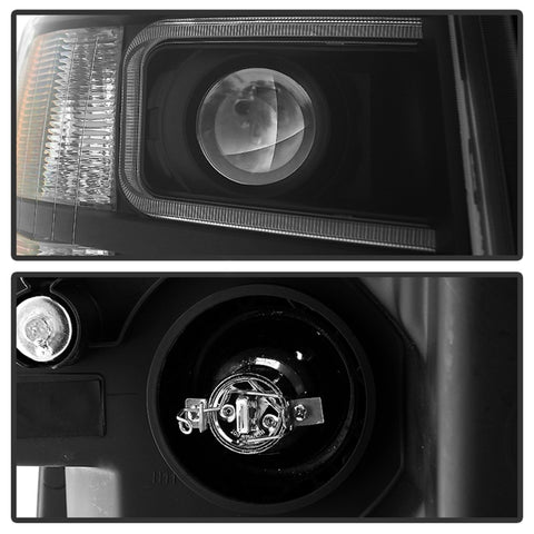 xTune Chevy Silverado 1500/2500/3500 07-13 Projector Headlights Black PRO-JH-CS07-LED-BK - 9027796