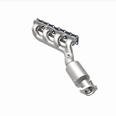 MagnaFlow Direct Fit Catalytic Converter Infiniti/Nissan Trucks 8 5.6L D/S Manifold (49 State) - 50380