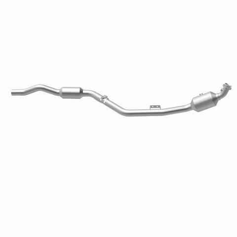 MagnaFlow Direct Fit Catalytic Converter OEM 2007 Mercedes-Benz E350 Underbody - 69.125in Length - 5411666