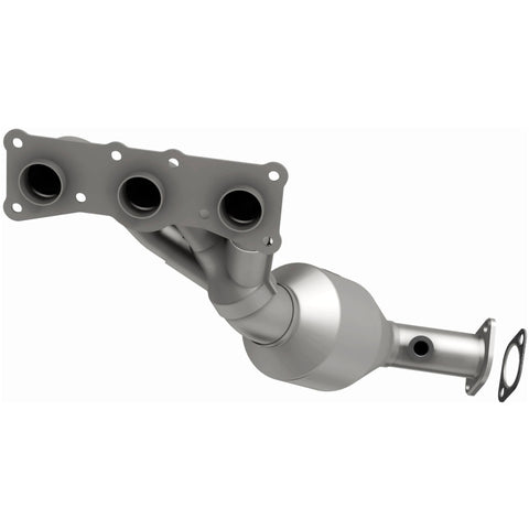 MagnaFlow Direct Fit Catalytic Converter BMW 5 06-07 Rear OEM - 49775