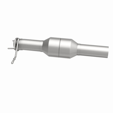 MagnaFlow Direct Fit Catalytic Converter 03-05 Ford F250/350 SD 6.0 - 60511