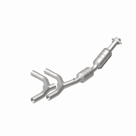 MagnaFlow Conv DF 05-07 Ford E150 4.6L Passenger Side - 24308