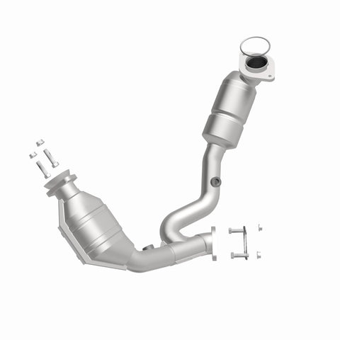 MagnaFlow Direct Fit Catalytic Converter 00-03 Ford Taurus 3.0L - 51466
