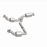 MagnaFlow 2021 Chevrolet Express 2500 4.3L Underbody Direct-Fit Catalytic Converter - 280429