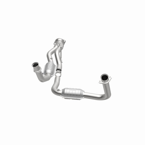 MagnaFlow Direct Fit Catalytic Converter 05-06 Jeep Grand Cherokee 3.7L Y-Pipe Assembly - 49687